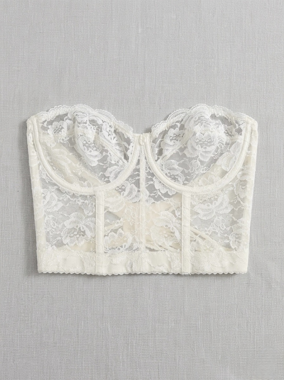 Vintage Vogue Lace Bandeau Lingerie in White